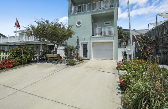119 7TH AVE N - 119 7th Avenue North, Jacksonville Beach, FL 32250