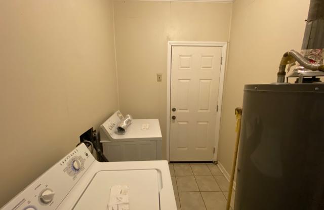 1409 Southwood Drive Valdosta, 3BR/1BA Gallery 3