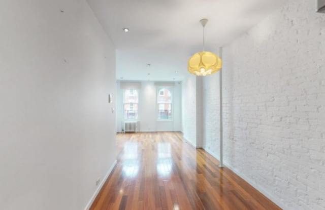 23 King Street - 23 King Street, New York City, NY 10014