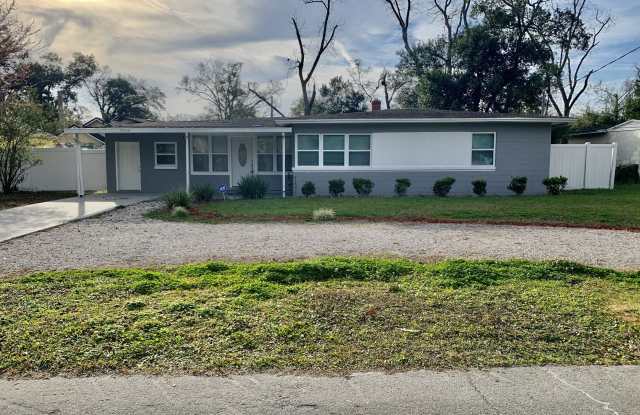 7919 Caxton Circle West - 7919 Caxton Circle West, Jacksonville, FL 32208