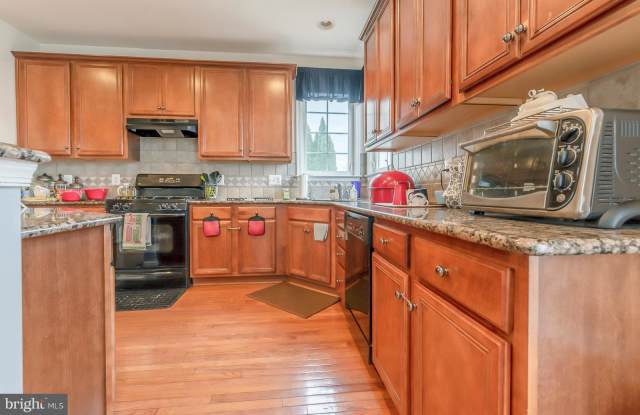 42059 PEPPERBUSH PLACE Gallery 2