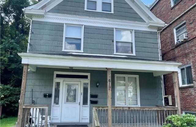 617 Center Ave photos photos