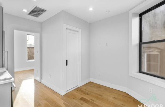 221 East 10th Street Gallery 3