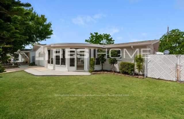 4905 Calais Drive Gallery 3
