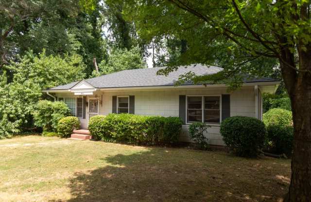 3 bedroom 1 bath in Boulevard/ Normaltown! Gallery 1