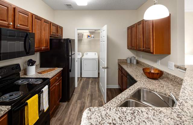 Abberly Twin Hickory Gallery 4