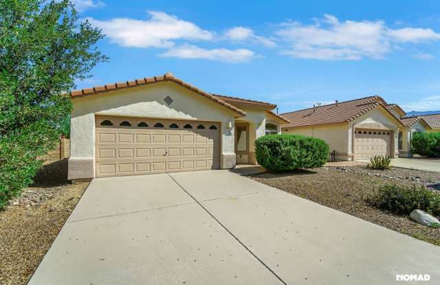 Charming 3BR House in Tucson - 2451 East Stone Stable Drive, Oro Valley, AZ 85737