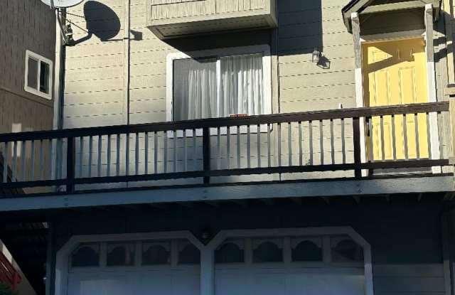 1325 Oak Ridge Drive - 1325 Oak Ridge Drive, Colfax, CA 95713