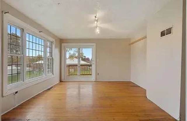 4 Bedroom 1 Bath photos photos