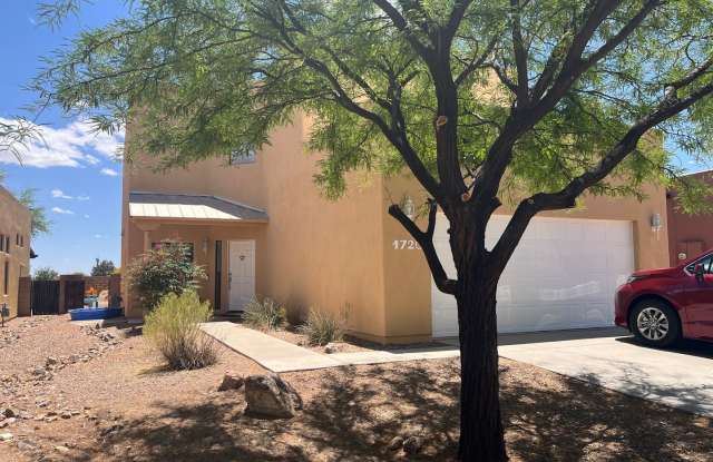 Large 4 bedroom home photos photos