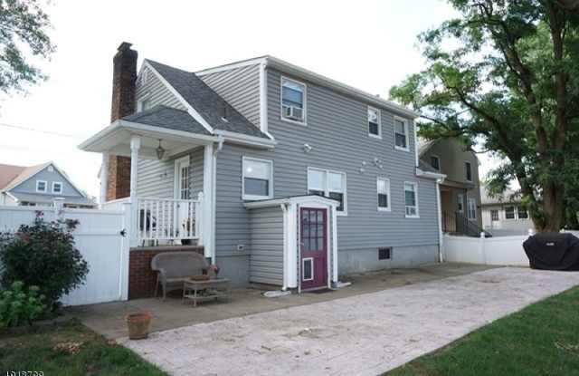 11 HARDING AVE Gallery 3