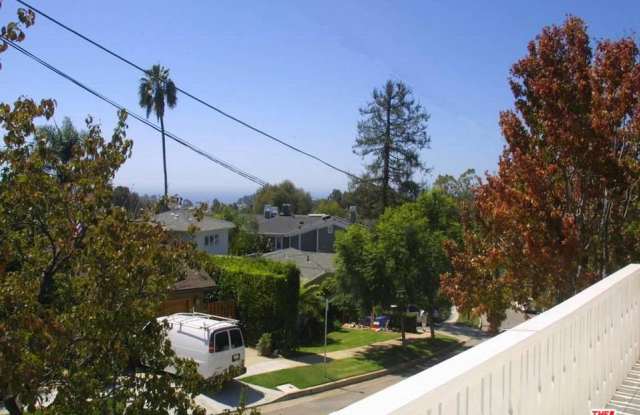 14949 MC KENDREE Avenue Gallery 2
