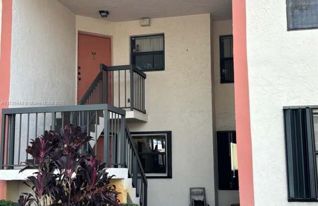 852 NE 209th St - 852 Northeast 209th Street, Ives Estates, FL 33179 852 NE 209th St - 852 Northeast 209th Street, Ives Estates, FL 33179