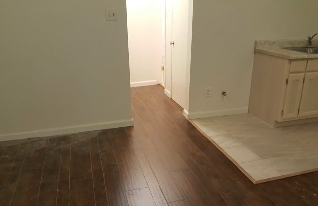 11600 Atlantic Avenue photos photos