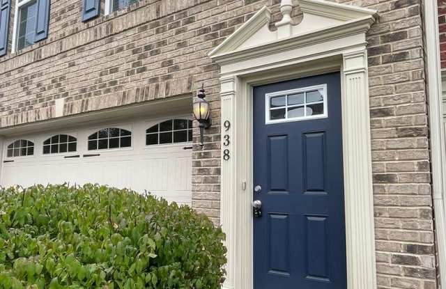 Gorgeous 3 BD/ 2.5 BA Townhouse Available in Wexford! photos photos