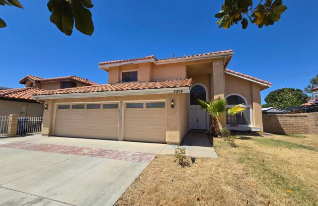 3207 Maricotte Dr, Palmdale CA 93550 - 3207 Maricotte Drive, Palmdale, CA 93550