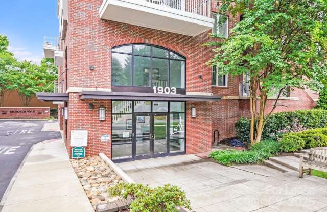 1903 Kenilworth Avenue - 1903 Kenilworth Avenue, Charlotte, NC 28203