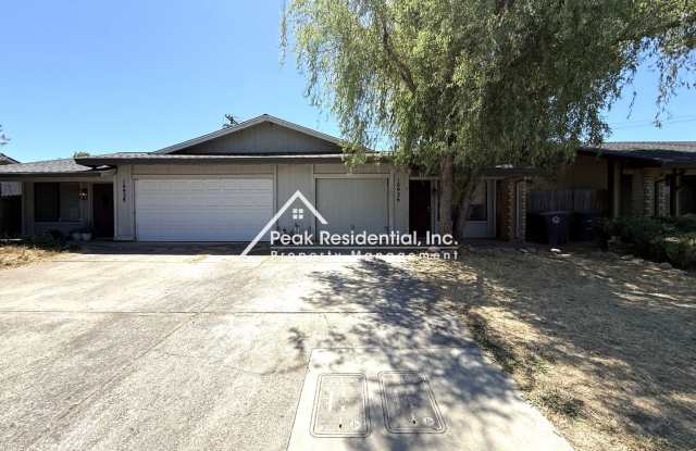 2bd/2ba Rancho Cordova Updated Duplex With 1 Car Garage! photos photos