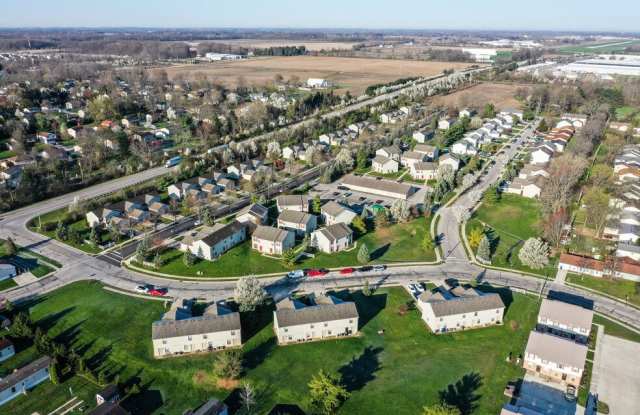 Silver Maple Apartment Homes Gallery 3