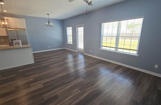 FOR RENT Gallery 4