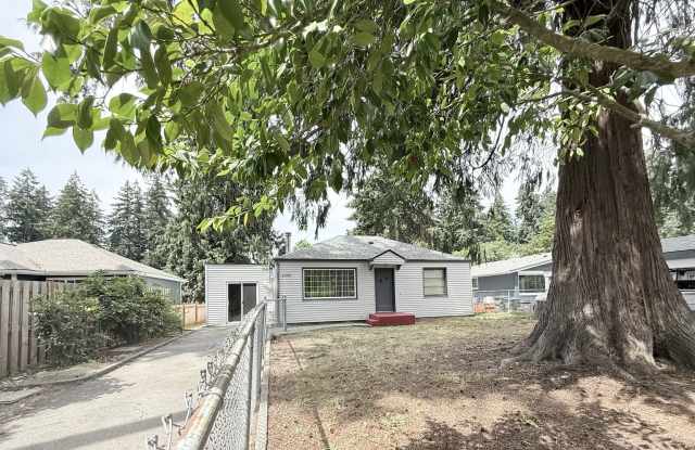 Home on The Cedars in Bremerton. photos photos