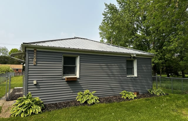 8273 Russell Street - 8273 Russell Street, Macomb County, MI 48317
