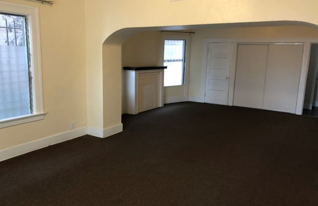 848 E Adams Blvd - 848 East Adams Boulevard, Los Angeles, CA 90011