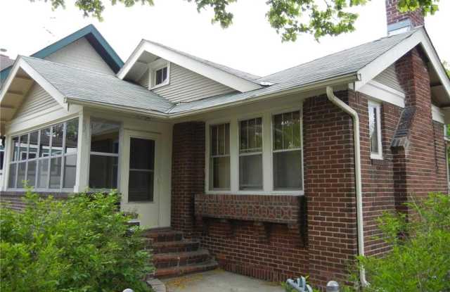 2230 Cole Avenue SE - 2230 Cole Avenue Southeast, Minneapolis, MN 55414