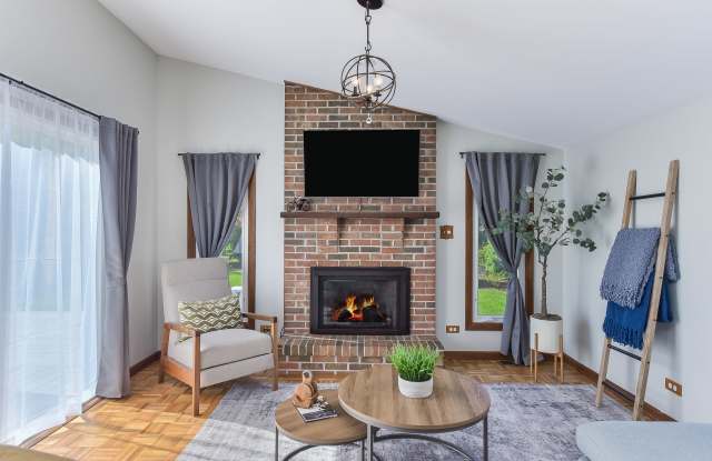 303 Elm Street photos photos
