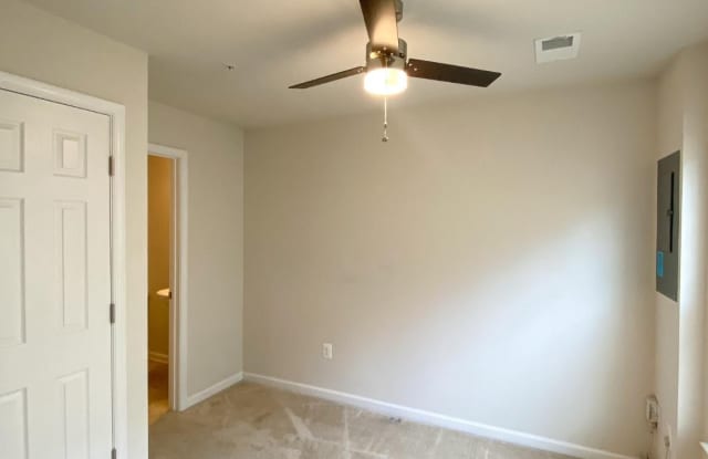 7175 BRICK KILN Circle Gallery 4