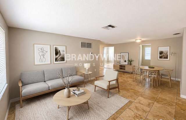 7317 Oak Crest Drive Gallery 3