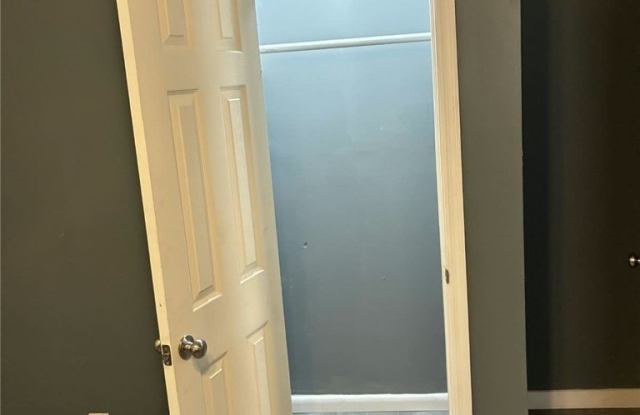 476 37th Terace W Gallery 4
