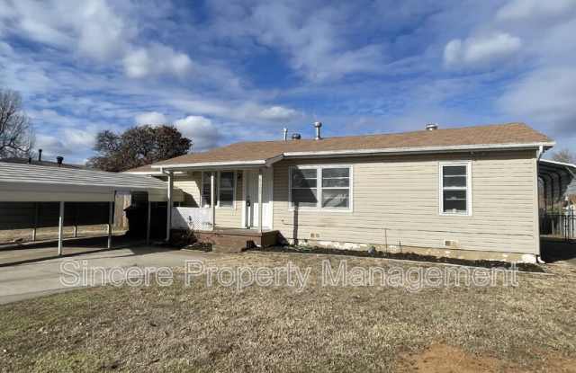 9305 Northeast 13th Street photos photos
