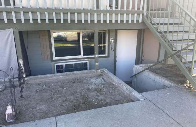 687 SE 6th Ave photos photos