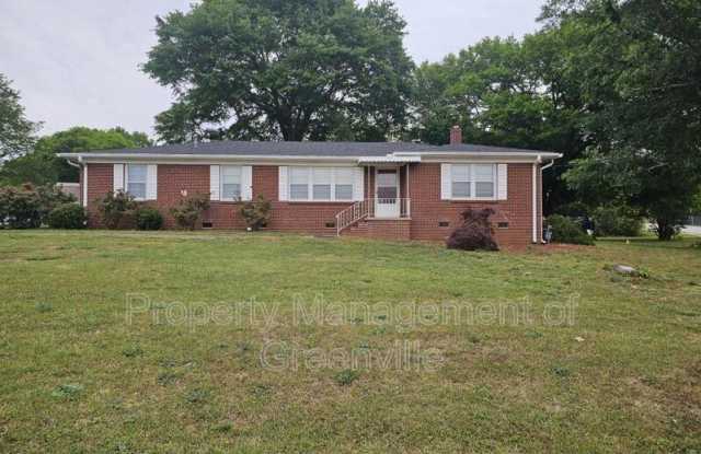 400 Berea Dr photos photos