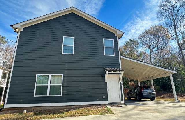 Four Bedroom Available for Pre-Lease Gallery 3