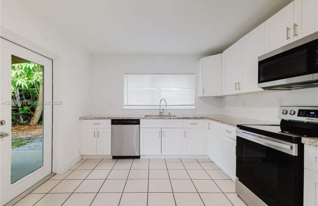 6130 Flagler Street, Hollywood, FL 33023 - 2239 photos photos