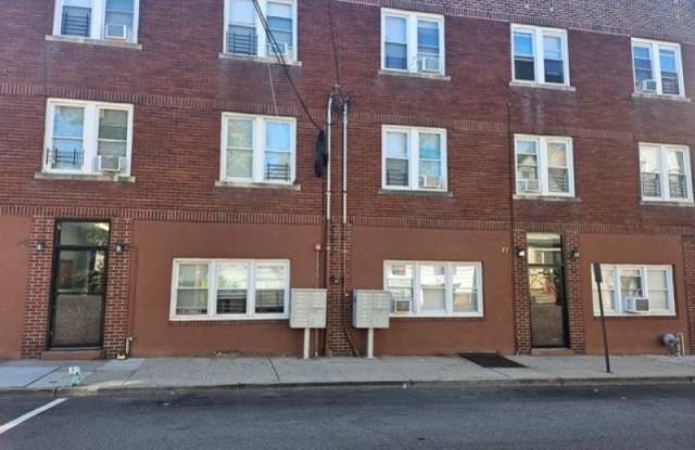 75 Center St photos photos