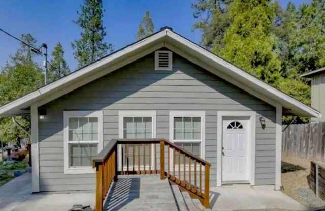 14733 Emigrant Trail - 14733 Emigrant Trail, River Pines, CA 95675