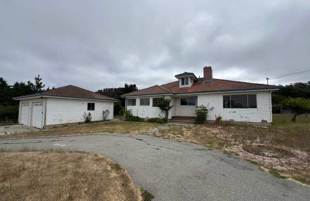 Coastal Retreat with Ocean  Valley Views – 4-Bedroom, 2-Bath Home in La Selva Beach - 240 Via Pontos Way, La Selva Beach, CA 95076