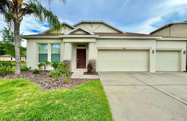 3989 Windcrest Dr Gallery 1