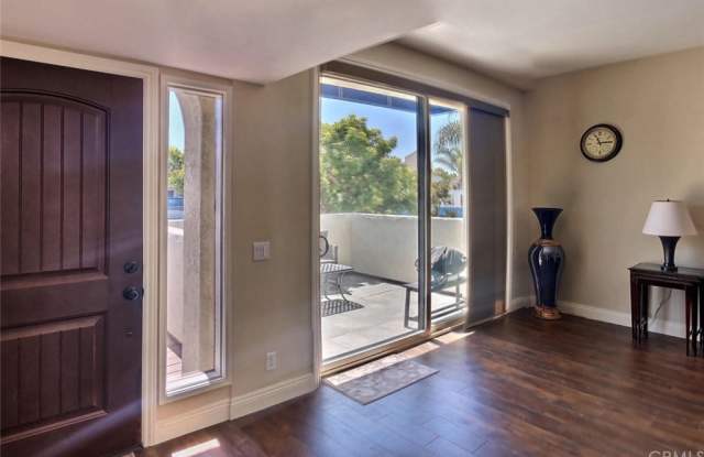 16402 Martin Lane Gallery 3