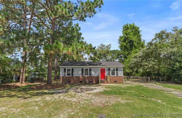 3610 Yorktown Road - 3610 Yorktown Road, Hope Mills, NC 28348 3610 Yorktown Road - 3610 Yorktown Road, Hope Mills, NC 28348