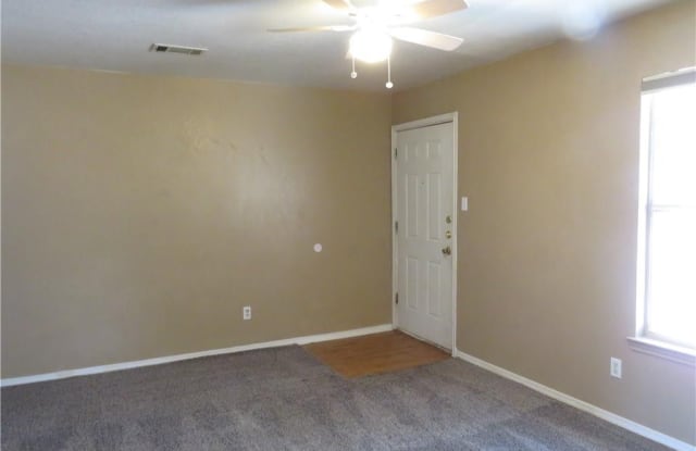 1602 Benttree Drive Gallery 2
