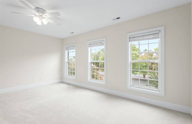 1025 North Sharon Amity Road Gallery 2