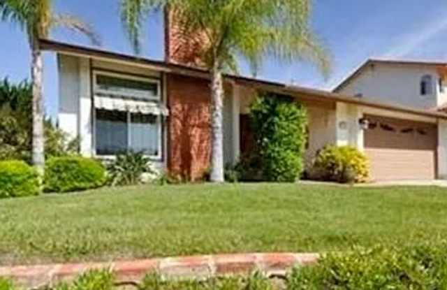 2065 Camino Dr - 2065 Camino Drive, Escondido, CA 92026