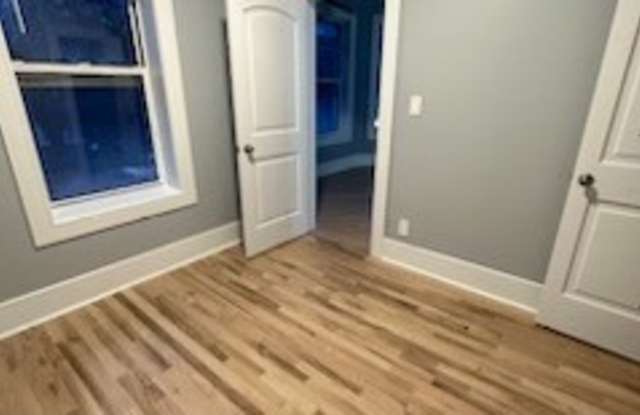 2314 N kostner Avenue Gallery 2