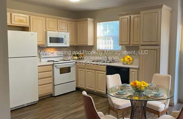 1110 Garden Drive - 1110 Garden Drive, Harrisonville, MO 64701