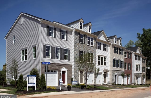 7802 FIVE OAKS CT - 7802 Five Oaks Ct, Glen Burnie, MD 21061