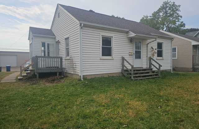 There is a $25 fee per application and everyone over 18 needs to fill out their own application. photos photos There is a $25 fee per application and everyone over 18 needs to fill out their own application. photos photos